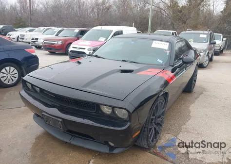 2013 Dodge Challenger Sxt z USA, uszkodzony, nr VIN 2C3CDYAG6DH562535